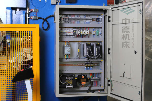 ZDPK-10032采用法國進口施耐德元氣件，穩(wěn)定耐用壽命長