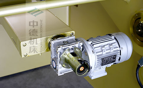 ZDS-840后檔料減速電機(jī)，質(zhì)量好，模擬運(yùn)算定位速度快.jpg